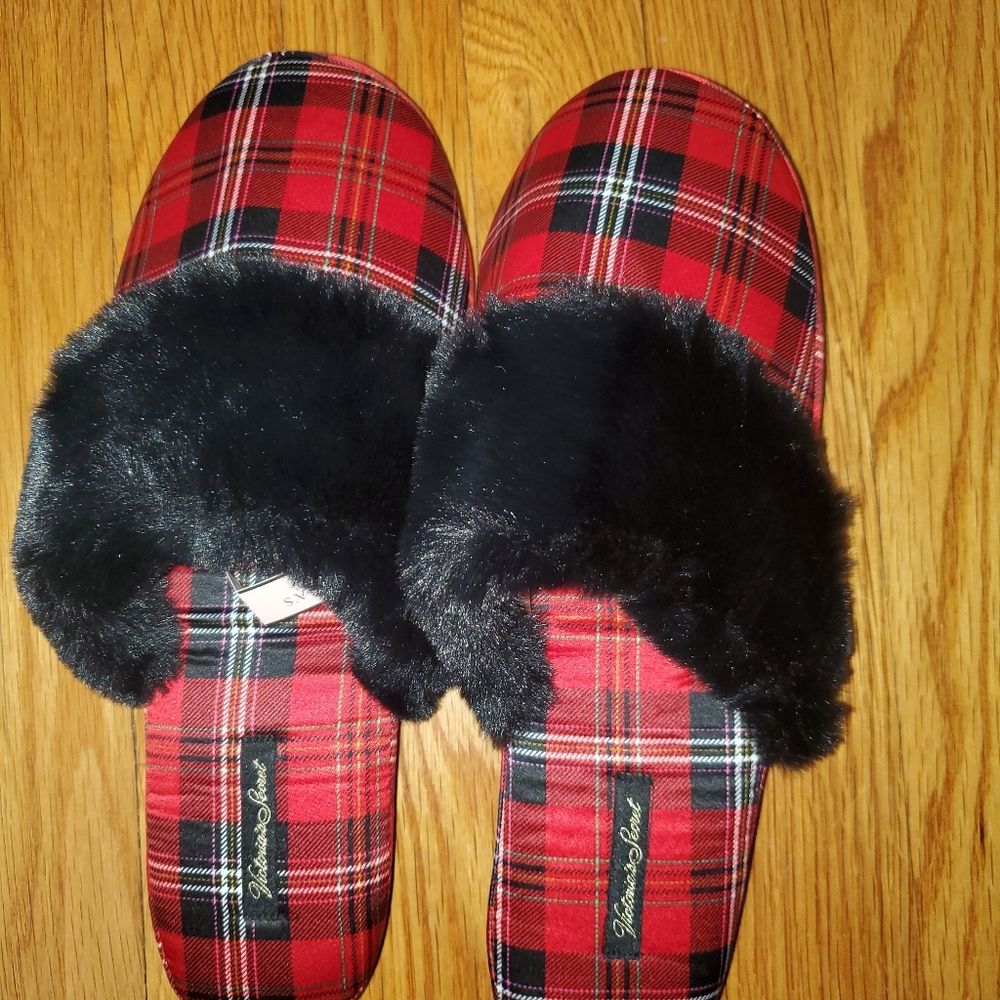 *Sale*Brand New Victoria's Secret Bedroom Slippers